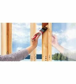 Unica Akva Lacquer -Tikkurila Sales 72V 6306 0160 5 Unica Akva Lakka suojaa ikkunat ja ovet 2 1